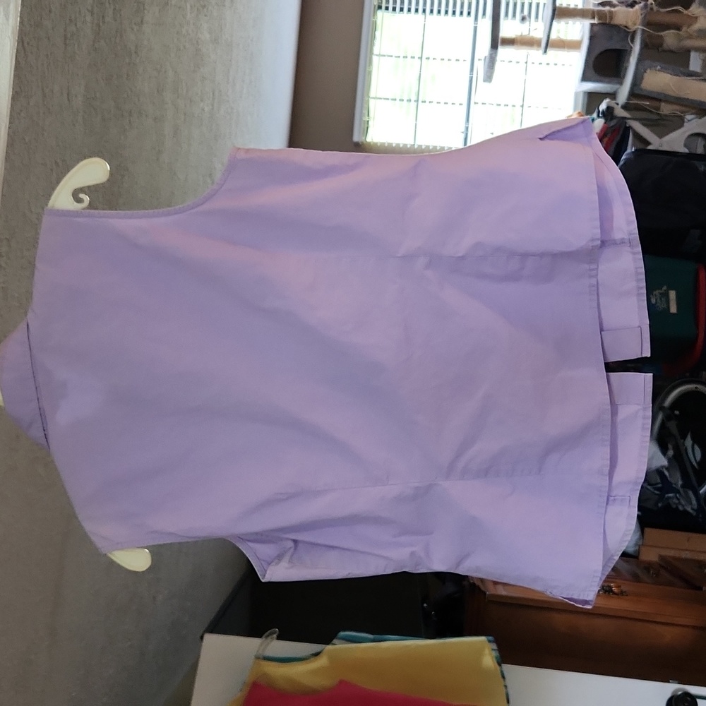 Lavender sleeveless top - Picture 2 of 3